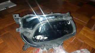 JEEP CHEROKÈE HEADLIGHTS