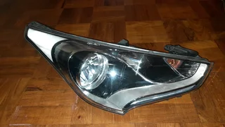 HYUNDAI HEADLIGHT