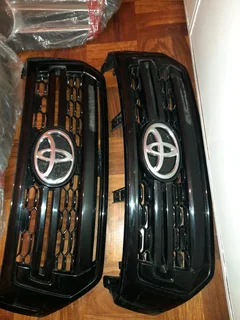 Toyota Grilles