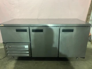 Table top 2.5 door fridge