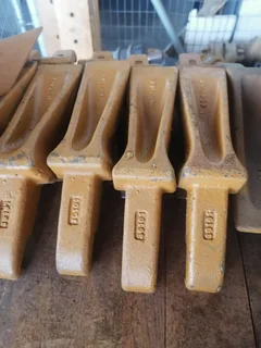 Repair and Maintenance Engineering service to all Earthmoving equipment