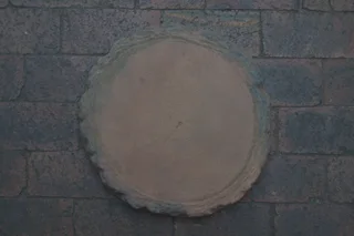 Dual coloured round garden stepping stones x16