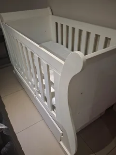 Baby wooden cot