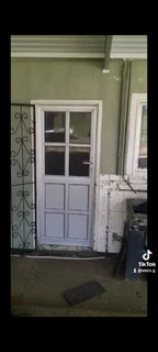 ALUMINUM WINDOWS DOORS SHOWERS