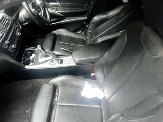 Bmw F30 320d face-lift (B47) stripping