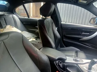 Bmw F30 320d face-lift (B47) stripping