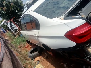 Bmw F30 320d face-lift (B47) stripping