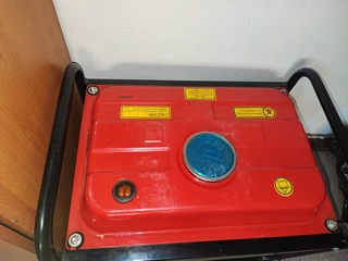 Ryobi RG-1200 (1200 Watt 4-Stroke Generator)