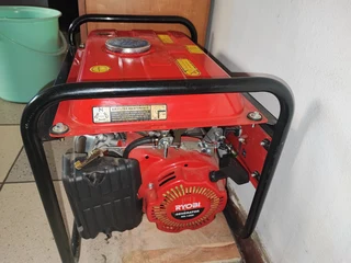 Ryobi RG-1200 (1200 Watt 4-Stroke Generator)