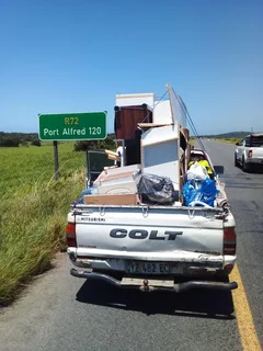 Mini Truck &amp; Bakkie 4 Hire Long And Short Distance We Do Deliveries And Does Removals 0842239563