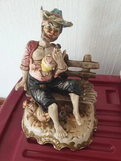 Large Size Genuine Capodimonte Porcelain Figurine For Sale For R290