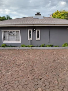 A BIG ROOM WITH A TOILET AND SOWER TO RENT