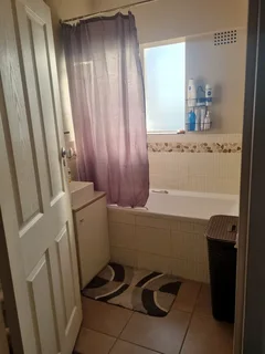 Beautiful Apartment in Prime Pinetown Location — Move-in Ready!