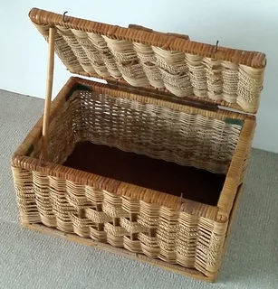Picnic basket