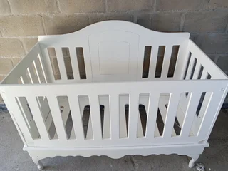 Baby cot