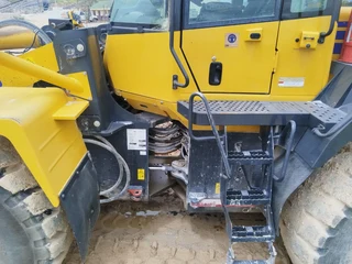 earth moving equipment   Cat and Komatsu