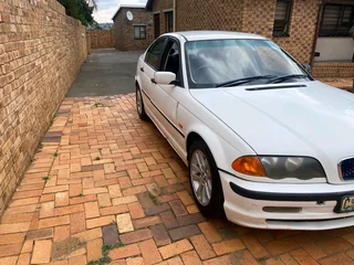Bmw E46 2000. 318i. Manual