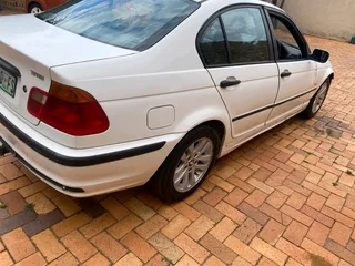 Bmw E46 2000. 318i. Manual