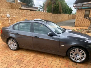 Bmw 320i e90 exclusive. Tow away