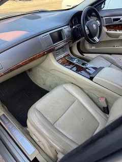 2011 Jaguar XF Sedan