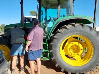 Farming equipment transportation