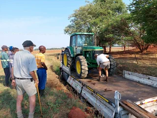 Farming equipment transportation