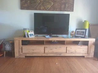 coricraft Plasma stand