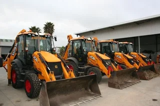 TLB HIRE- DIGGER (Tractor Loader Backhoe)-HIRE.