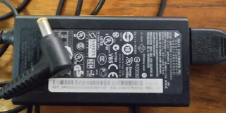 Delta 65W AC adapter 19V 3.42A to fit Acer laptop