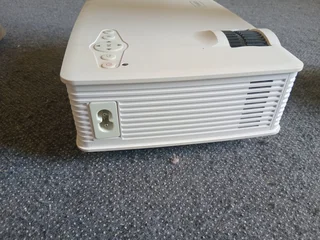 Fotomate FM240PM Projector (White