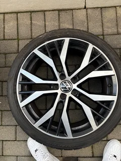OEM VW Golf Gti 19” Santiago Alloys