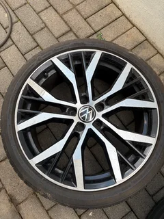 OEM VW Golf Gti 19” Santiago Alloys