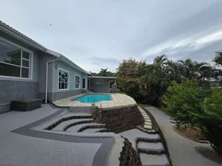 3 Bedroom House with 1 Bedroom Flatlet