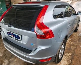 2010 Volvo XC60 D5 Automatic Stripping for spares
