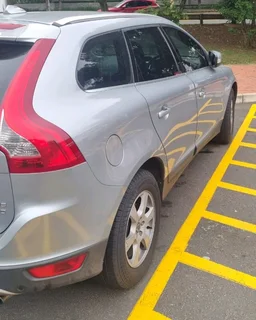 2010 Volvo XC60 D5 AT Stripping