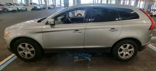 2010 Volvo XC60 D5 AT Stripping