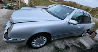 2002 Mercedes E270 CDI Auto Stripping for spares