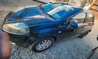 2010 Punto 1.4 16v emotion Stripping for parts
