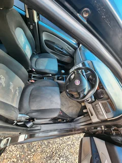 2010 Punto 1.4 16v emotion Stripping for parts