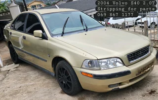 2004 Volvo S40 2.0T Stripping for parts