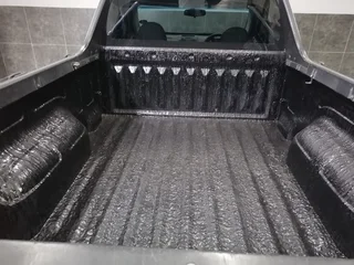 1/2 ton Bakkie-lookingfor loads