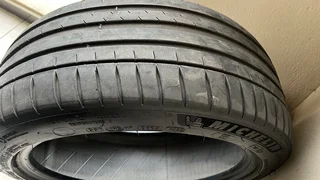Michelin BMW run flat used front tyre - 18 inch