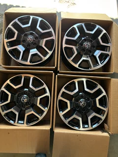 VW Amarok 2nd gen rims original.