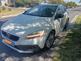 2019 Volvo V40 Cross Country D4 (Inscription)
