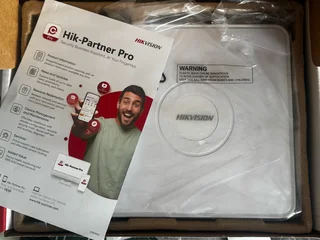Brand new Hikvision turbo 8channel dvr with 2TB hard drive