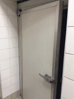 ❄ Detachable Cold Room –  (Negotiable) ❄