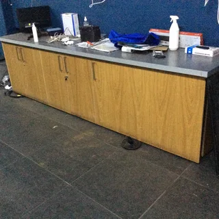 ✅ Solid Grey Top Surface – Ready to Collect