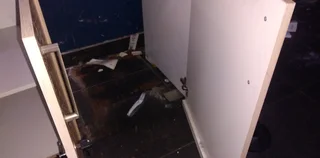 ✅ Solid Grey Top Surface – Ready to Collect