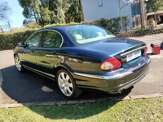 4 sale/swap 2007 Jaguar X type 3.0i auto with FSH