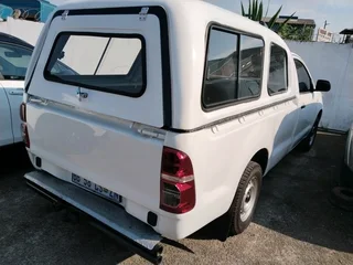 2014 Toyota Hilux 2.5 D4D with aircon